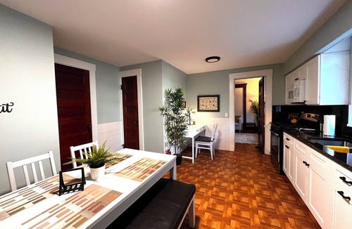 Dwight Apartment | Comfortable and Tranquil -1st Fl