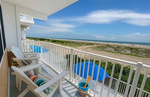 Wildwood Crest Condo | Comfortable and clean OCEAN FRONT condo in beautiful Wildwood Crest