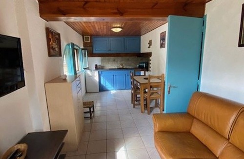 Montbolo Apartment | Comfortable apartment with parking and pets allowed in Arles-sur-Tech