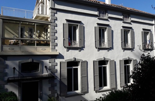 Vals-les-Bains Apartment | Comfortable apartment in the heart of Vals les Bains