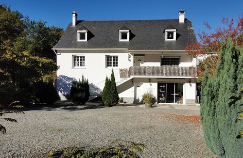 Ayros-Arbouix Apartment | Comfortable apartment with fenced garden - Gavarnie Valley