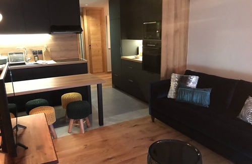 Val-d'Isere Apartment | Comfortable apartment, ski in, linen provided