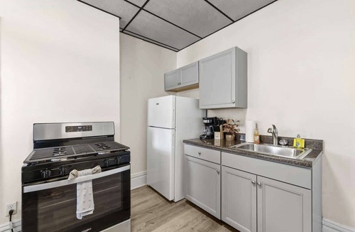 Millvale Apartment | Comfortable Apartment - 2 Bedroom Easy City Access