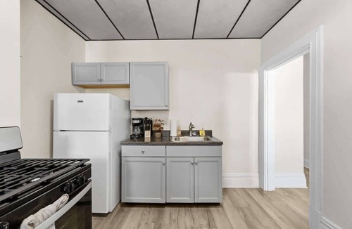 Millvale Apartment | Comfortable Apartment - 2 Bedroom Easy City Access