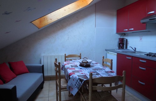 La Pesse Apartment | Comfortable apartment - CLEVACANCES- 2 clés (2 pers)