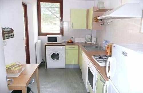 Collioure Apartment | Comfortable apartment 200m from the beach and 600m from the center