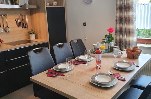 Dramalj Apartment | Comfortable apartment with sea view, close to the beach, family-friendly, WiFi