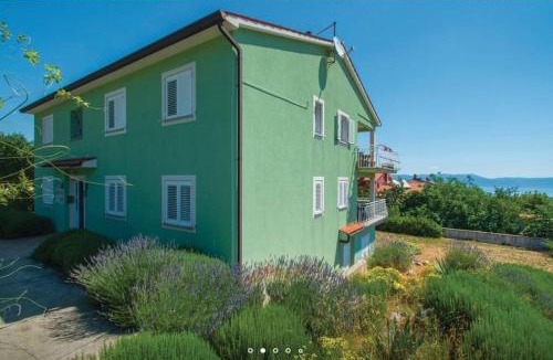 Bartici Apartment | Comfortable apartment in Bartići