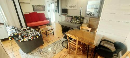 Ensanche Diputacion Apartment | Comfortable Apartment in Alicante, 78 m² with City View