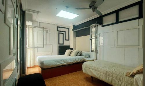 Ensanche Diputacion Apartment | Comfortable Apartment in Alicante, 78 m² with City View