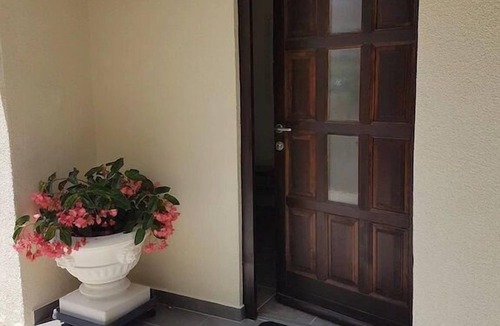 Nin House | Comfortable apartment near the sand beach