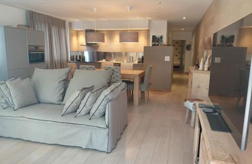 Laax Apartment | Comfortable apartment near the ski station with parking