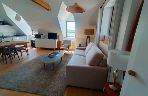 Sauzon Apartment | Comfortable Apartment with Panoramic View in Sauzon