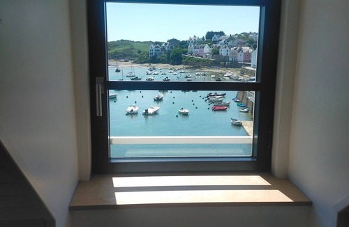 Sauzon Apartment | Comfortable Apartment with Panoramic View in Sauzon