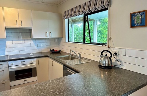 Whananaki North House | Comfortable bach with stunning views over a beautiful beach