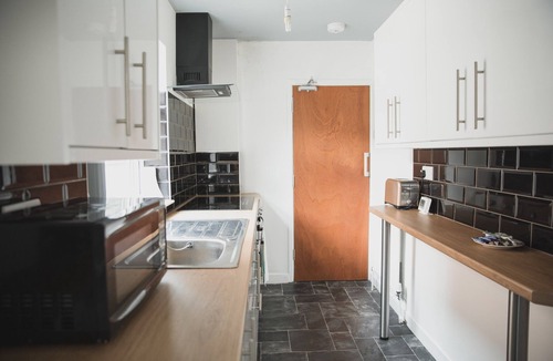 Aylestone House | Comfortable Big House in Leicester