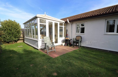 Padstow Ski Chalet | Comfortable bungalow near several sandy beaches.