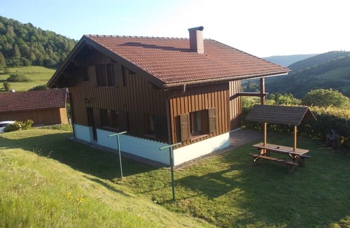Fresse-sur-Moselle Ski Chalet | Comfortable chalet in a quiet area in the Hautes Vosges in Dennerie
