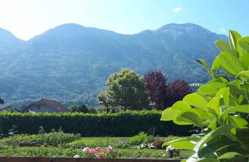 Val-de-Chaise Ski Chalet | Comfortable chalet with lovely mountain views
