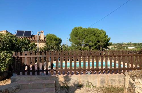 Masdenverge Ski Chalet | Comfortable Chalet in Masdenverge with Private Pool