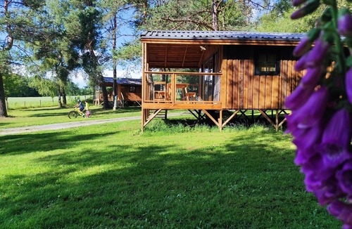 Flayat Ski Chalet | Comfortable chalet on stilts