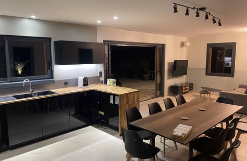 Vensac Ski Chalet | Comfortable chalet with heated pool