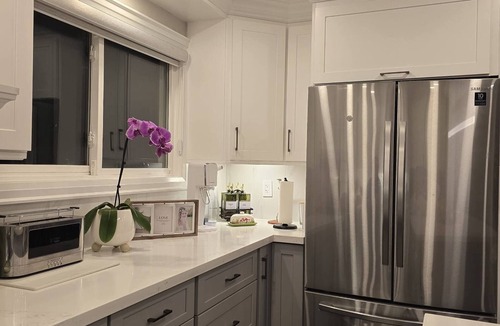 Cooksville House | Comfortable City Home
