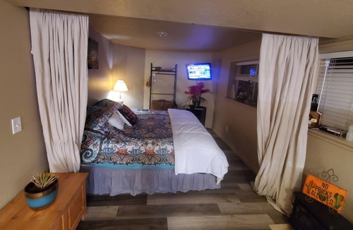 Tooele House | Comfortable, clean basement apartment
