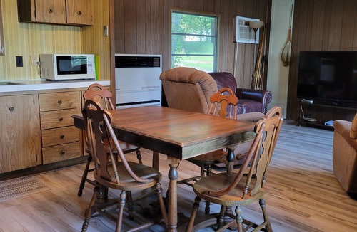 Nevis Cabin | Comfortable & clean cabin on beautiful 3rd Crow Wing Lake in Hubbard County MN.