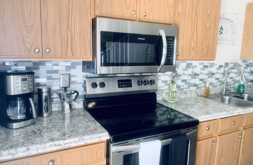 Converse House | Comfortable CLEAN living! Pilot PIT Perfect!