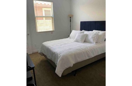 Sunset Farms House | Comfortable, Clean, Spacious 4 bedroom with Pool