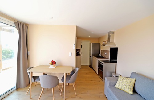 Cagnac-les-Mines Cottage | Comfortable cottage for 2 with breathtaking views