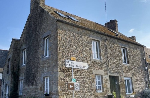 Roz-sur-Couesnon Apartment | Comfortable cosy apartment close to Mont Saint Michel