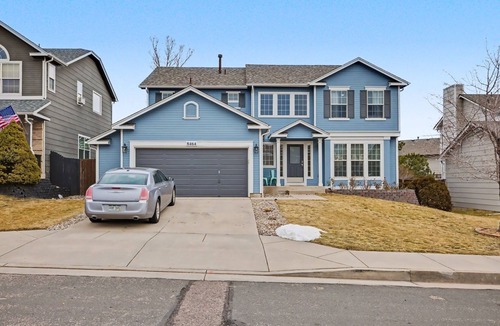 Briargate House | Comfortable Cozy Retreat Prime North Location