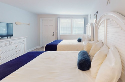 Lower Township Hotel | Comfortable Coastal Retreat with Two Queen Beds
