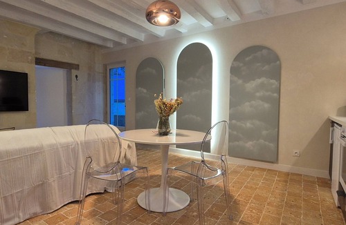 Saumur Apartment | Comfortable cocoon 400m from Saumur cellars, close to golf course, IFCE, Loire.