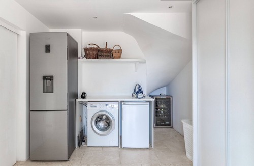 Margon House | Comfortable contemporary villa with pool near Pézenas, quiet and peaceful
