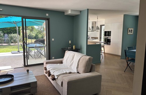 Pornic Bed & Breakfast | Comfortable, contemporary new villa just 10 minutes' walk from the beach.