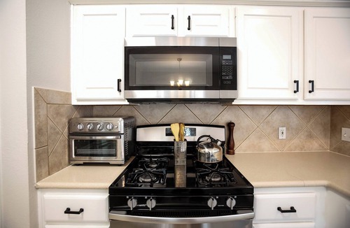 Springbrook House | Comfortable, Convenient and Near the Action!