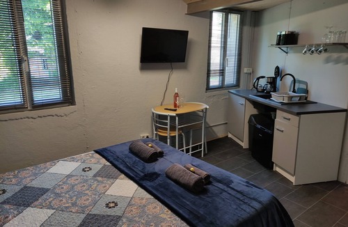 Pionsat Apartment | Comfortable, cosy studio apartment