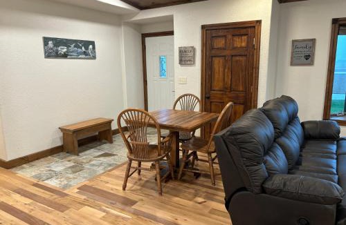 Sparta House | Comfortable Country Home