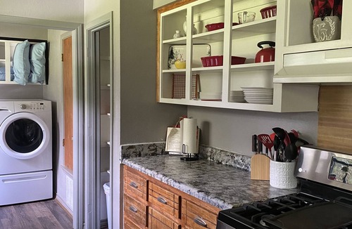 Smithville House | Comfortable country home. Sleeps 10