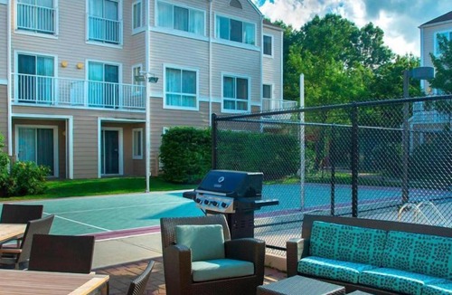 Westborough House | Comfortable Countryside Stay! Free Parking, Onsite Pool, Pets Allowed