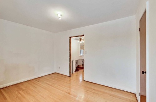 Oakwood Village House | Comfortable Cozy Home in midtown
