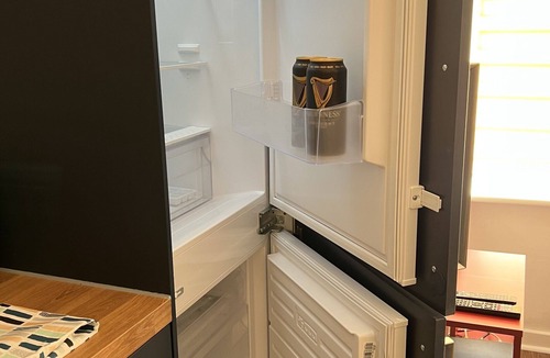 Westcliff-on-Sea Apartment | Comfortable double room in Westcliff-on-Sea