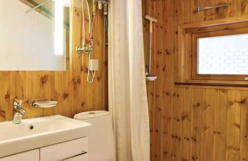 Tim House | Comfortable domicile in a quiet environment.