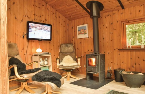 Tim House | Comfortable domicile in a quiet environment.