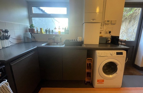 Easton House | Comfortable Escape in Vibrant Easton