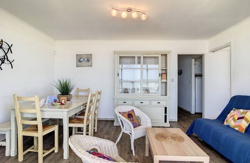 Carnon-Plage Apartment | Comfortable F5 on beach with parking