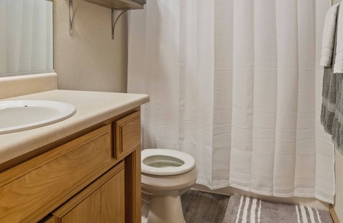 Central Point House | Comfortable family friendly HOME